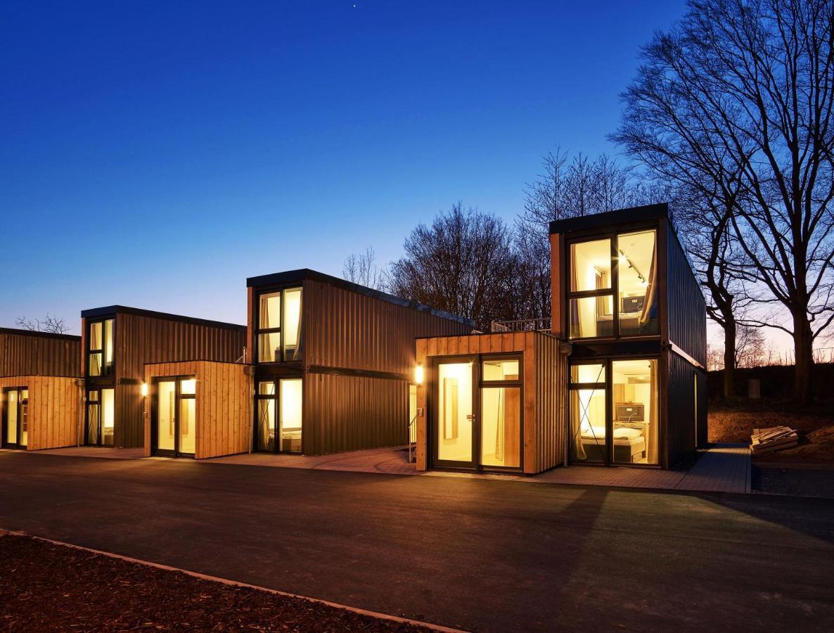 Modern Ausgebauter Ueberseecontainer Als Tiny House Wertheim Εξωτερικό φωτογραφία